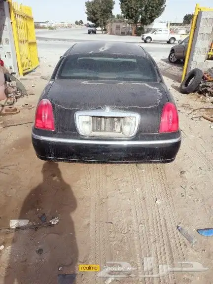 لينكون تاون كار تشليح غطع غيار1998-2002 3