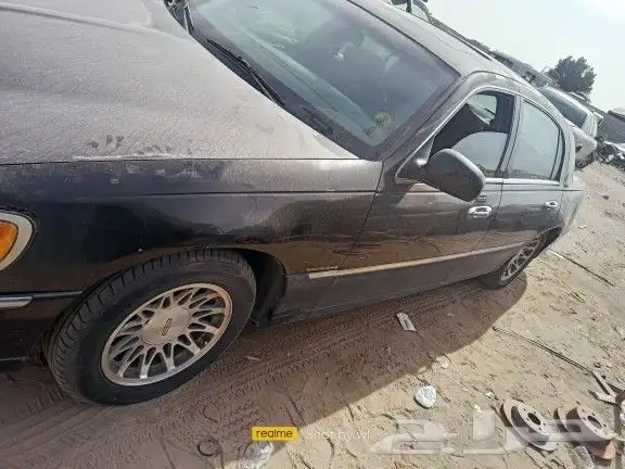 لينكون تاون كار تشليح غطع غيار1998-2002 7