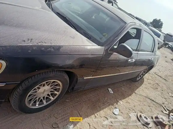 لينكون تاون كار تشليح غطع غيار1998-2002 2