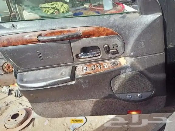 لينكون تاون كار تشليح غطع غيار1998-2002 12