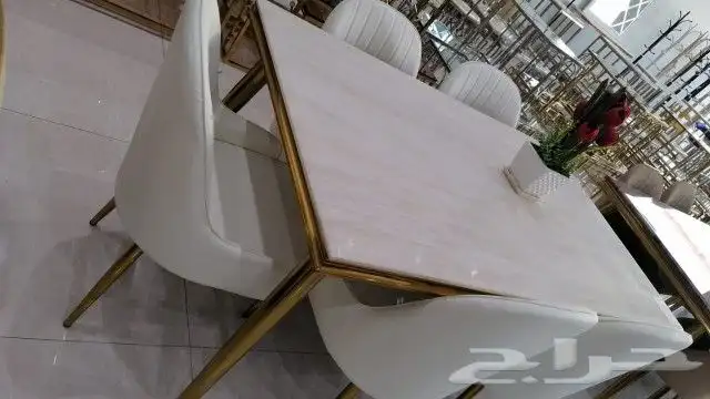 طاولات طعام 9