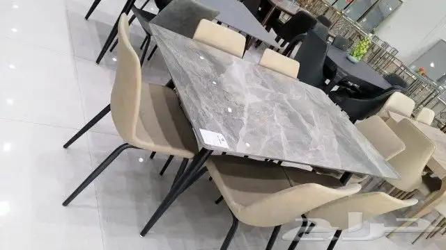 طاولات طعام 12