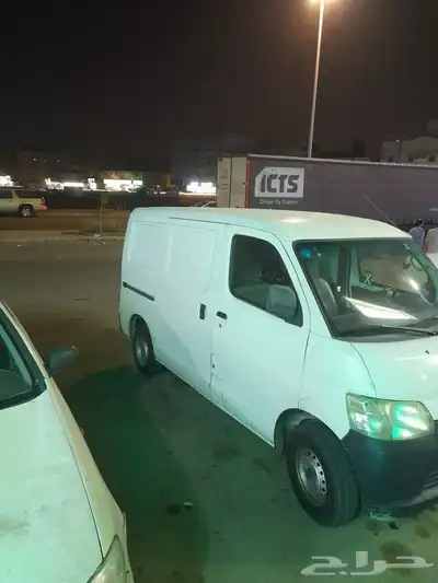 فان ديهاتسو لي الإيجار الشهري 0