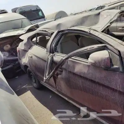 قطع غيار السيارات ميتسوبيشي 5