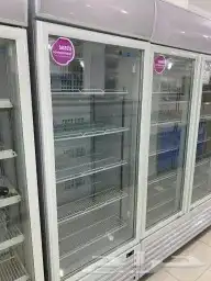 ثلاجات BANCOOL باب زجاج (للدواجن والعصيرات والتمور) سحاب 7