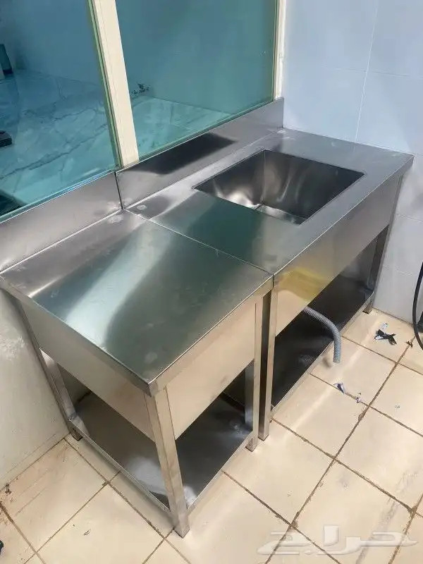 تصنيع طاولات استانلس استيل تايواني أصلي 17
