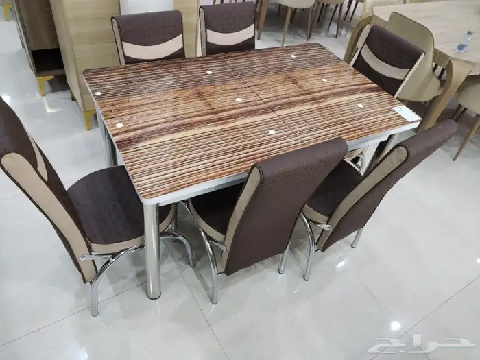 طاولات طعام 9