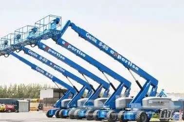 سيزر لفت ورافعات شوكيه ومعدات ثقيلةللإيجار Scissor lift Rent 4