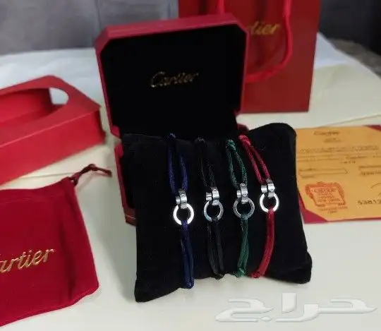 دلع نفسك بأجدد موديلات الاساور للماركات 37