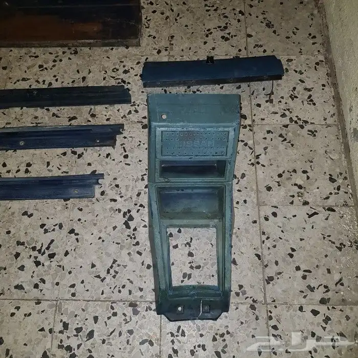 للبيع قطع ددسن 80 الى 85 3