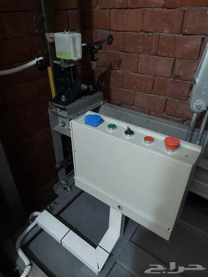 صيانه مصاعد تركيب تحديث عمل ابراج خارجيه قطع غيار 11