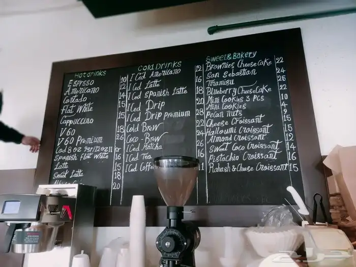 خطاط حسام المصري-كتابة ع أي شي تبيه-دورات تدريبية تعليم الخط 4