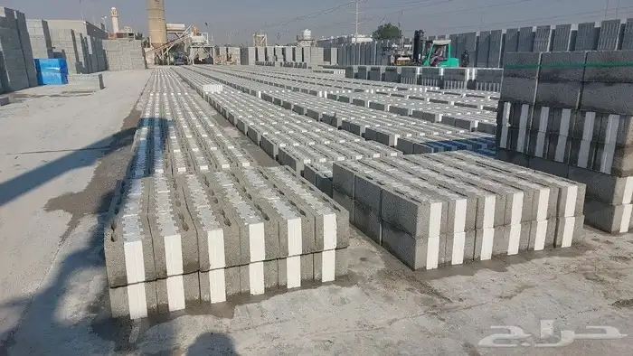 منتجات أسمنتيه طابوق عادي ومعزول 0