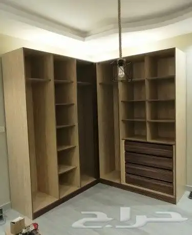 يوجد لدينا تفصيل دولاب زاويه على حسب طلب 12