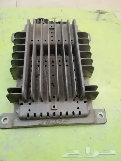 مضخم صوت نيسان باتفندر موديل 2010 3