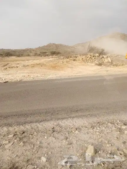 للبيع في العارضه 4 قطع جنب بعض على شارعين 6
