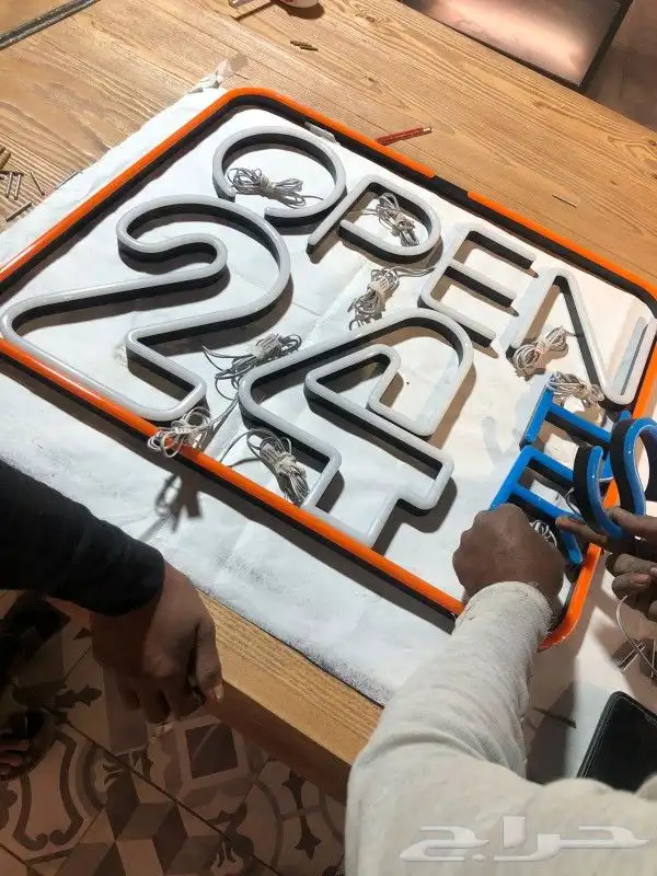 مطابع طباعة كروت وبروشورات واستكر 42