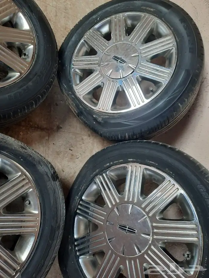 مراتب وقطع لنكون وجميع الاكسسوارات 35