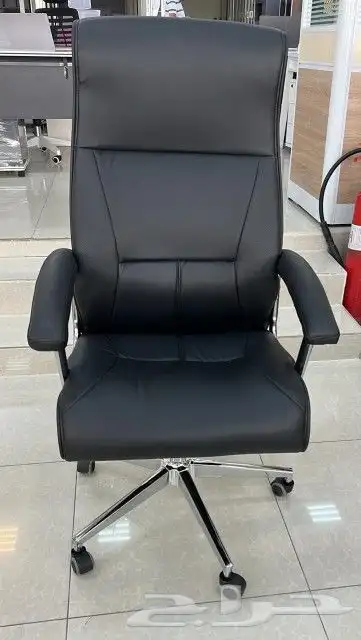 كراسي جلده عروض 10
