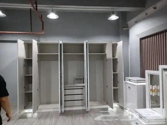 غرف نوم دولاب زاويا ومديلات فخمه بسعر مناسب 9