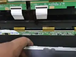 خدمات منزليه تصليح و صيانة شاشات و تلفزيونات LED 14
