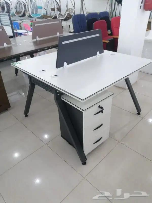 مكاتب مستلزمات مكتب كامله 7