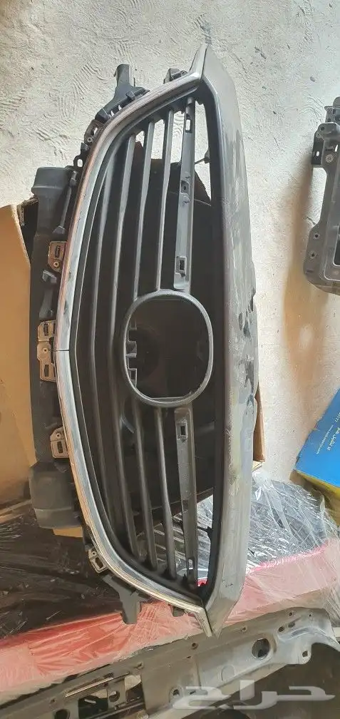 قطع مازدا مستعمل نظيف اصلي 3