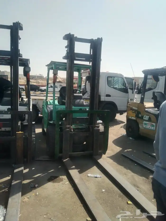 تاجير جميع انواع المعدات الثقيله والكرينات والرافعات الشوكيه 7