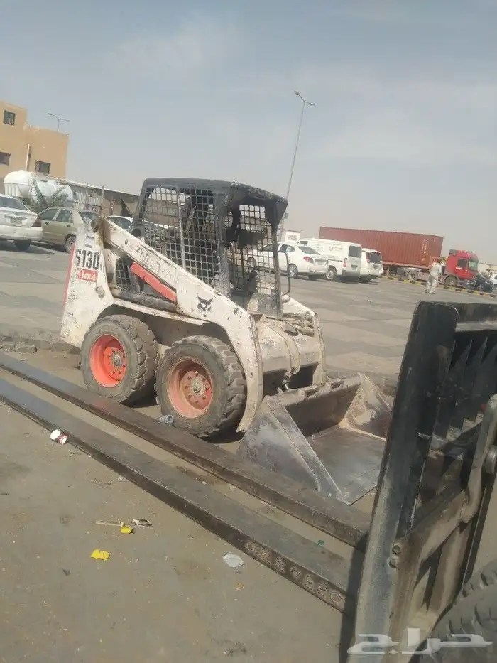 تاجير جميع انواع المعدات الثقيله والكرينات والرافعات الشوكيه 3
