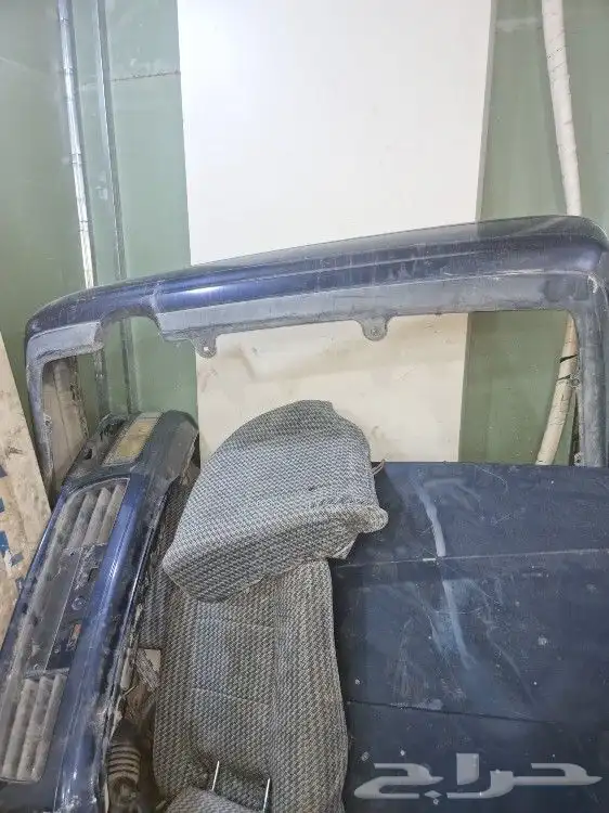 للبيع قطع غيار قلوريا 2000 كحلي داخليه رمادي 24