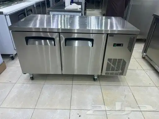 ثلاجات و فريزرات عمودي وكاونترات قائم وبيتزا استيل - مصممة 3