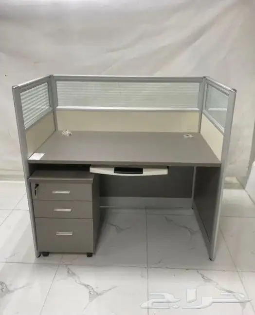 مكاتب مستلزمات مكتب كامله وكراسي 2