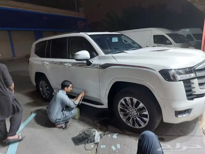 خط لاندكروزر 23 جي اكس ار 6