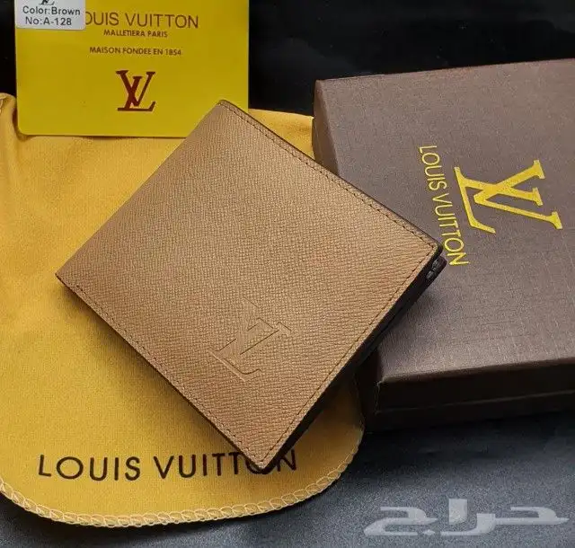 محافظ رجالي ماركات 9