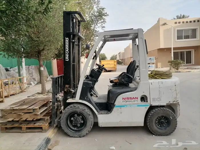 فوركلفت رافعة شوكية للايجار 2