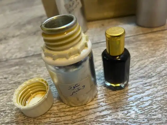 أدهان عود خاصه وخلطات ورد عنبر مسك ورد جملة وجملة الجمله 0