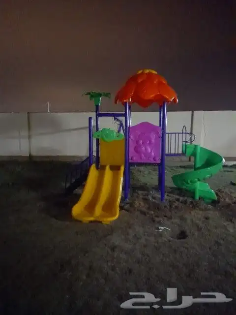 العاب حدائق كبيره بثلاثة مراجيح ومائية متنوعه 1