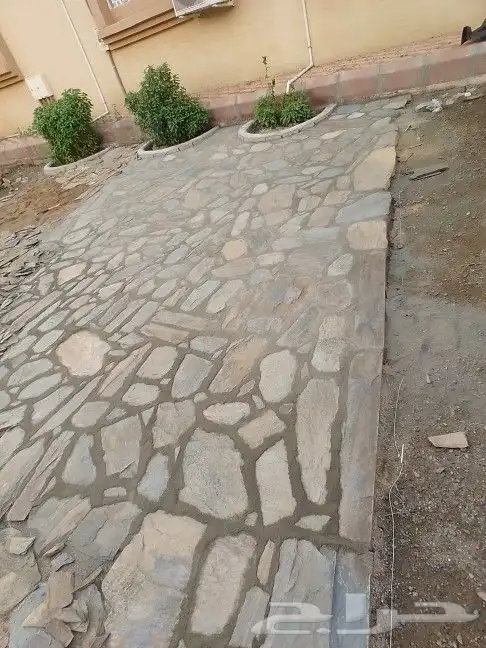 منسق حدائق معلم حجر ارضي ديكورات خارجيه 16