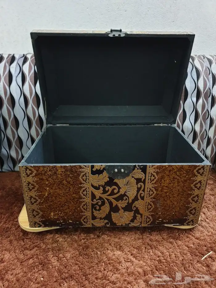 صندوق خشب تراثي قديم 3