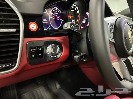 بورش كايين ابيض كوب Porsche Cayenne Coupe SUV موديل 2021 11