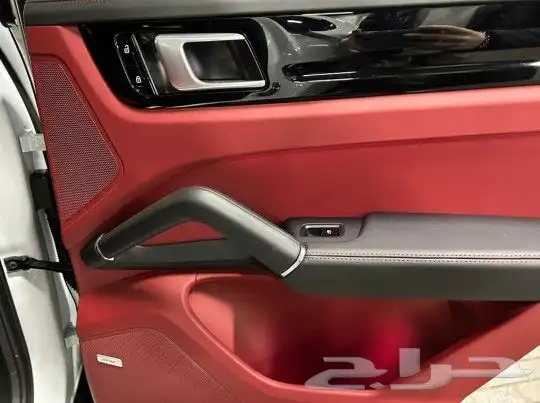 بورش كايين ابيض كوب Porsche Cayenne Coupe SUV موديل 2021 20