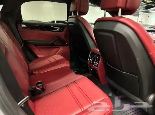 بورش كايين ابيض كوب Porsche Cayenne Coupe SUV موديل 2021 14