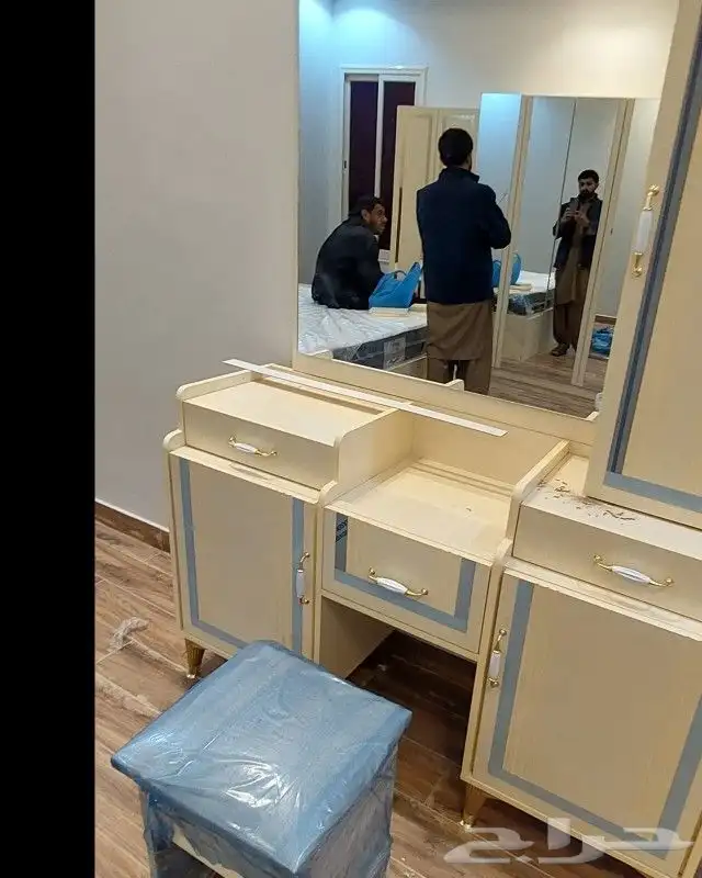 غرفه نوم دولاب ديكورات خشاب بارتشين تسريحات غرفه نوم فندقي 11