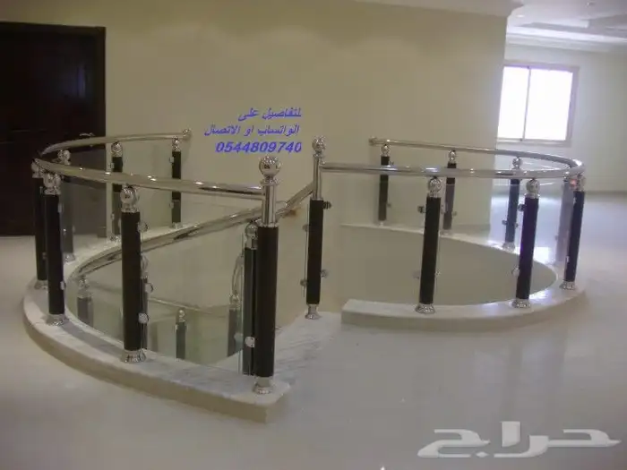 عمل درابزين استانلس ستيل مع اعمده خشب وزجاج 8مم سيكوريت 3