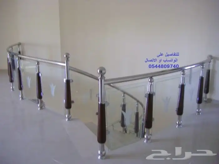 عمل درابزين استانلس ستيل مع اعمده خشب وزجاج 8مم سيكوريت 6