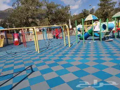 ارضيات ملاعب كريلك بلاط مطاطي 44