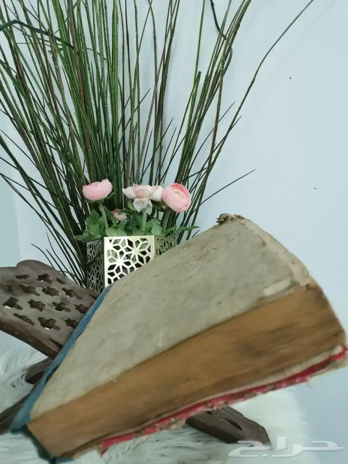 نسخة قديمة مطبوعة من القرآن الكريم. 2