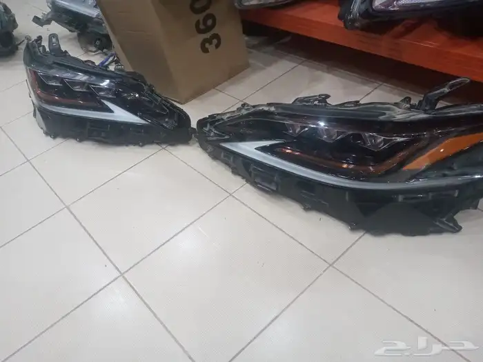 شمعات لكزس اي اس 2020 2023 ثلاث عدسات 1