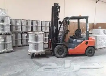 تأجير معدات ثقيلة رافعات شوكية للايجار اليومي والشهري 2