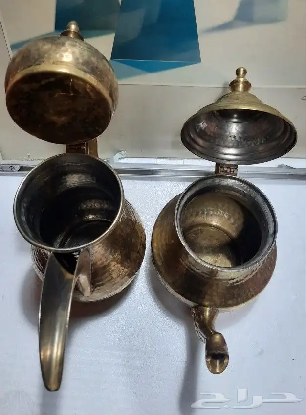 دلة و أبريق تحفة نحاس قديمة 4